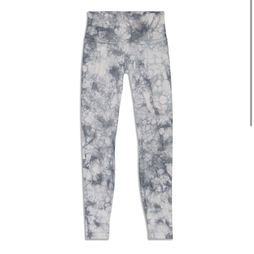 Lululemon Wunder Under 28”